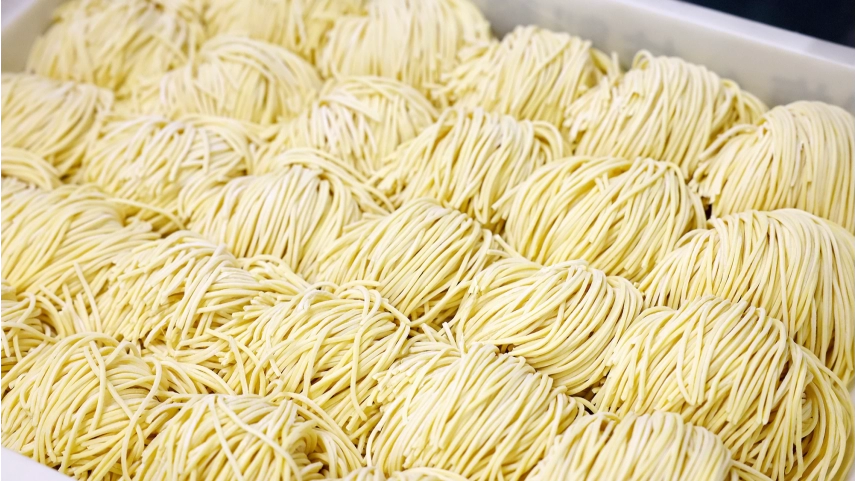 Macarrão para Lamen (Ramen) em Escala: os Critérios Técnicos que Realmente Definem um Bom Fornecedor